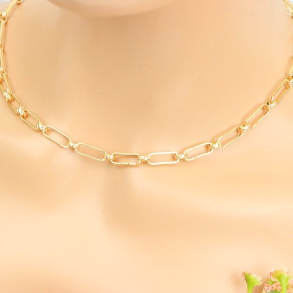 "Minimalist & Elegant Necklace Chain – Perfect for Women & Girls | UNVRC1522 - Picture 9 of 10